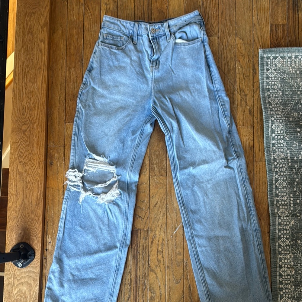 Women’s  Light Blue Distressed Jeans